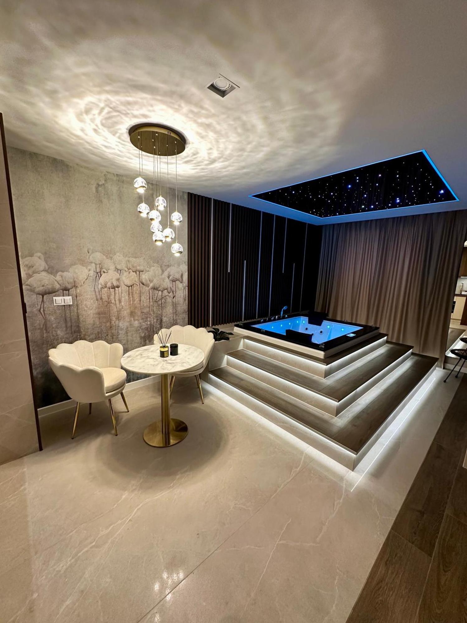 Masarska 8 Vip Apartamenty Jacuzzi Cracovia Exterior foto